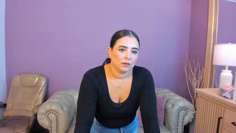 Taylor Bennet online show from September 15, 2025, 12:05 pm