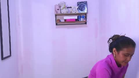 taylor lii0425 online show from May 15, 2026, 11:01 pm