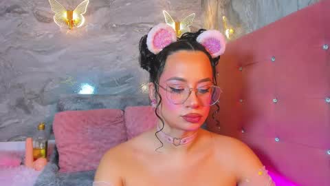 Snapshot of taylor_sanz chatting on October 11, 2025, 2:44 am Taylor Sanz online show from October 11, 2025, 2:44 am