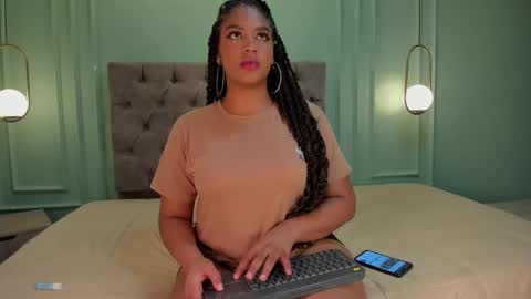 Taylor  online show from February 26, 2025, 4:14 am