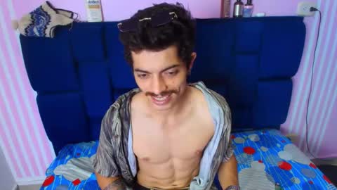 taylor stele online show from April 30, 2026, 6:58 pm