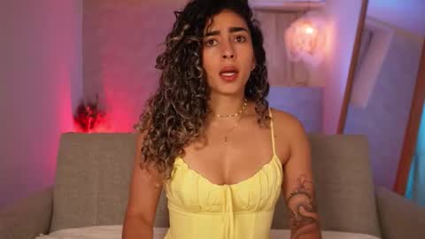 Snapshot of taylormich1 chatting on February 17, 2026, 8:15 pm taylormichell online show from February 17, 2026, 8:15 pm