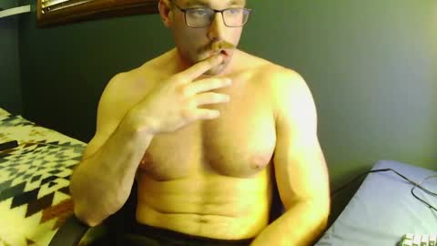 Snapshot of tayloroaks chatting on March 31, 2026, 9:48 pm Taylor Oaks online show from March 31, 2026, 9:48 pm