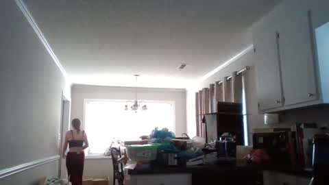 taylorslay online show from December 15, 2025, 5:28 pm