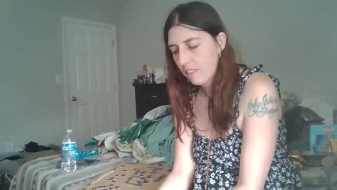 taylorslay online show from March 26, 2026, 6:24 pm