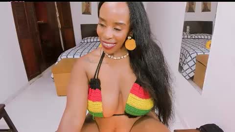 Snapshot of taylorslims chatting on October 16, 2025, 7:59 pm taylorslims online show from October 16, 2025, 7:59 pm