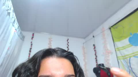 Taylorsweet1111 online show from June 18, 2026, 2:01 am
