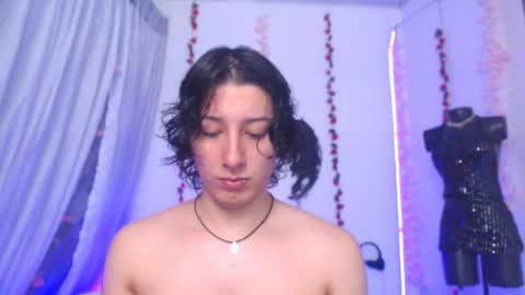 Taylorsweet1111 online show from June 30, 2026, 4:46 am
