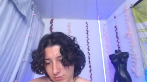 Taylorsweet1111 online show from July 19, 2026, 5:22 am