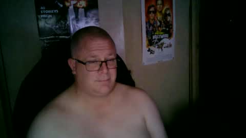 Snapshot of taylz chatting on June 27, 2026, 2:01 pm taylz online show from June 27, 2026, 2:01 pm