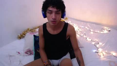 Snapshot of tayronx33 chatting on December 28, 2024, 4:52 pm Tayron online show from December 28, 2024, 4:52 pm