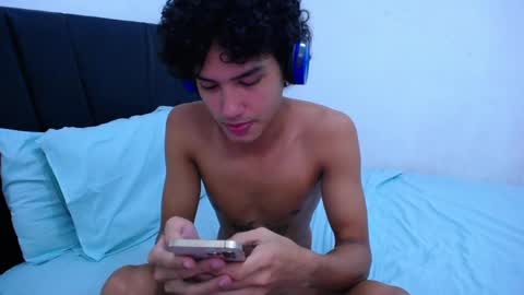 Snapshot of tayronx33 chatting on January 9, 2025, 3:15 am Tayron online show from January 9, 2025, 3:15 am