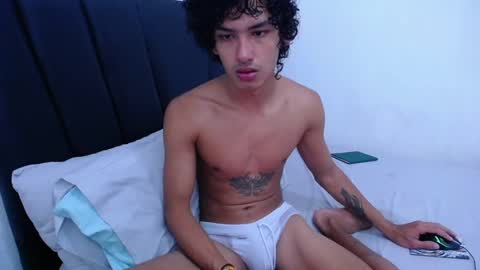 Snapshot of tayronx33 chatting on January 26, 2025, 2:30 pm Tayron online show from January 26, 2025, 2:30 pm