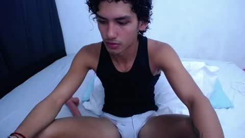 Snapshot of tayronx33 chatting on March 1, 2025, 12:28 am Tayron online show from March 1, 2025, 12:28 am