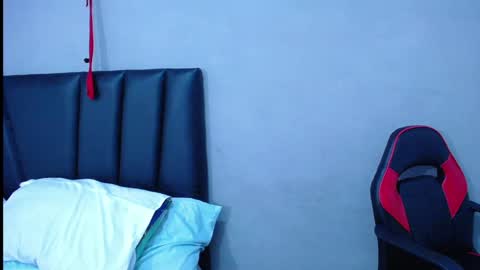 Snapshot of tayronx33 chatting on October 2, 2025, 5:20 pm Tayron online show from October 2, 2025, 5:20 pm