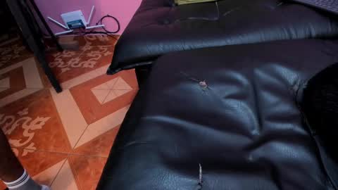 Snapshot of taysonysasha chatting on February 11, 2025, 11:12 pm ask for cum online show from February 11, 2025, 11:12 pm