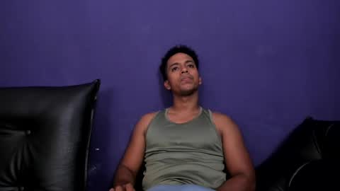 Snapshot of taysonysasha chatting on March 10, 2025, 11:49 pm ask for cum online show from March 10, 2025, 11:49 pm