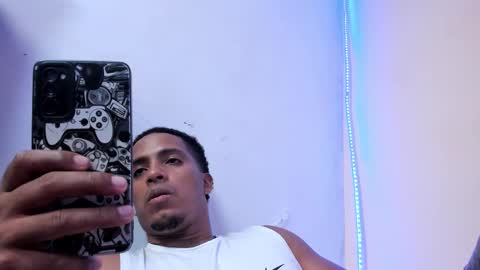 ask for cum online show from February 11, 2026, 10:04 pm