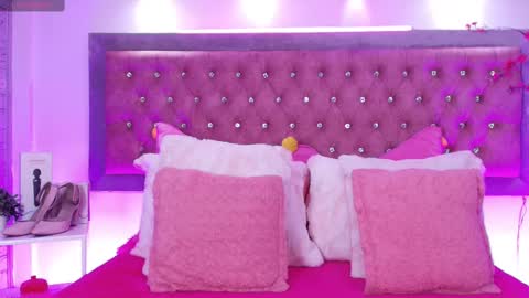 Snapshot of tayzon_foxxx chatting on November 21, 2025, 12:15 pm Sofia online show from November 21, 2025, 12:15 pm