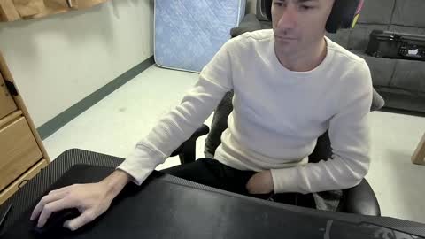 Tbone online show from December 8, 2024, 7:54 pm