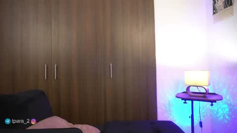 Snapshot of te_para_dos chatting on June 11, 2026, 4:49 pm Leo and Luna online show from June 11, 2026, 4:49 pm