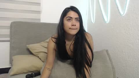 DYNAMITE DUO69 online show from September 17, 2025, 2:08 pm