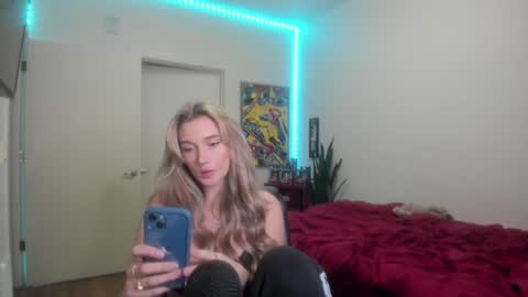 Snapshot of teamtragic chatting on January 16, 2025, 1:37 am Katy online show from January 16, 2025, 1:37 am