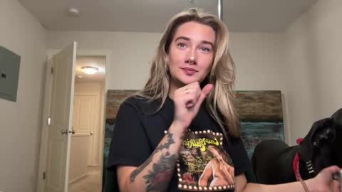 Snapshot of teamtragic chatting on October 11, 2025, 2:33 am Katy online show from October 11, 2025, 2:33 am