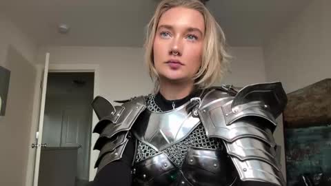 Snapshot of teamtragic chatting on October 26, 2025, 11:20 pm Katy online show from October 26, 2025, 11:20 pm