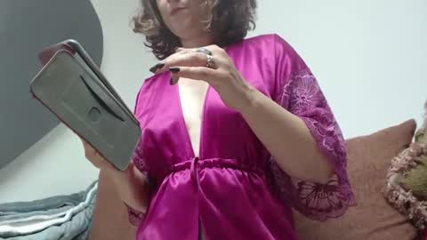 Snapshot of teasexpert4444 chatting on October 1, 2025, 5:57 am ALICIA--- online show from October 1, 2025, 5:57 am