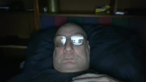 Snapshot of tebb61 chatting on April 1, 2026, 7:20 am Mark online show from April 1, 2026, 7:20 am