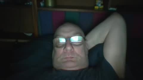 Snapshot of tebb61 chatting on April 3, 2026, 6:11 am Mark online show from April 3, 2026, 6:11 am