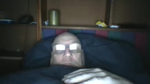 Snapshot of tebb61 chatting on April 5, 2026, 8:00 am Mark online show from April 5, 2026, 8:00 am