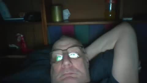 Snapshot of tebb61 chatting on May 1, 2026, 8:30 am Mark online show from May 1, 2026, 8:30 am