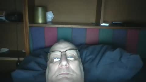 Snapshot of tebb61 chatting on May 5, 2026, 7:27 am Mark online show from May 5, 2026, 7:27 am