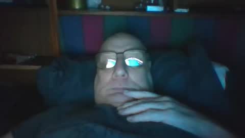 Snapshot of tebb61 chatting on June 1, 2026, 7:32 am Mark online show from June 1, 2026, 7:32 am