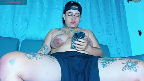 Snapshot of techno_420 chatting on November 29, 2025, 8:17 am Charlee He online show from November 29, 2025, 8:17 am