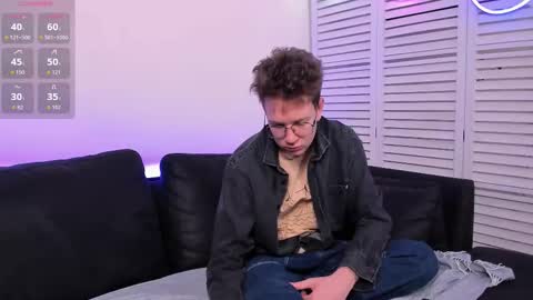 Snapshot of teddy_parker chatting on November 22, 2025, 8:02 am Teddy online show from November 22, 2025, 8:02 am