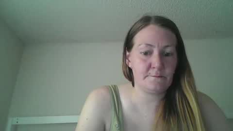 Snapshot of teddymilf chatting on May 13, 2026, 6:49 pm SweetStephanie online show from May 13, 2026, 6:49 pm
