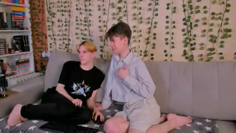 tedy_lun online show from March 26, 2026, 8:25 pm