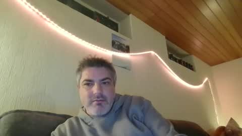 Peter online show from February 4, 2025, 7:11 pm