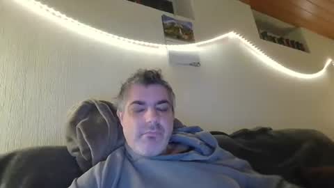 Peter online show from October 13, 2025, 10:43 pm