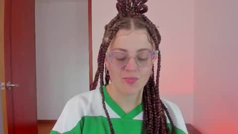 Snapshot of tekila__ chatting on December 21, 2025, 8:49 pm tekila__ online show from December 21, 2025, 8:49 pm