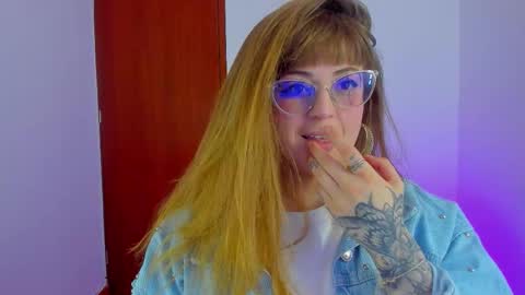 Snapshot of tekila__ chatting on January 16, 2026, 2:04 am tekila__ online show from January 16, 2026, 2:04 am