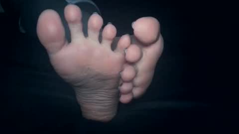 Viv West online show from January 7, 2026, 4:26 am