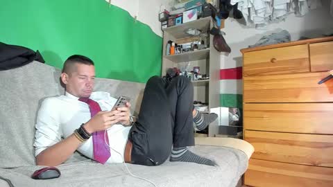 Virg Lszl online show from October 5, 2025, 4:05 pm