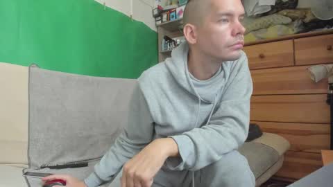 Virg Lszl online show from November 2, 2025, 1:24 pm