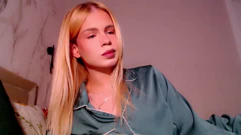 Snapshot of temberli chatting on November 14, 2025, 5:50 am temberli online show from November 14, 2025, 5:50 am