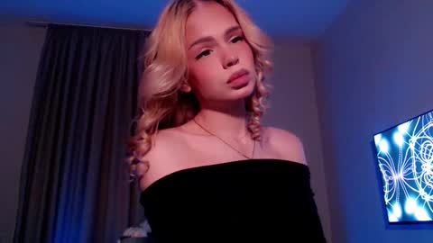 Snapshot of temberli chatting on November 22, 2025, 11:26 pm temberli online show from November 22, 2025, 11:26 pm