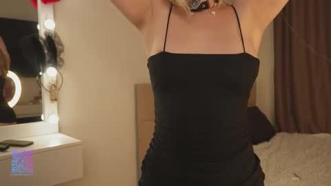 Sarah     online show from September 24, 2025, 6:11 pm